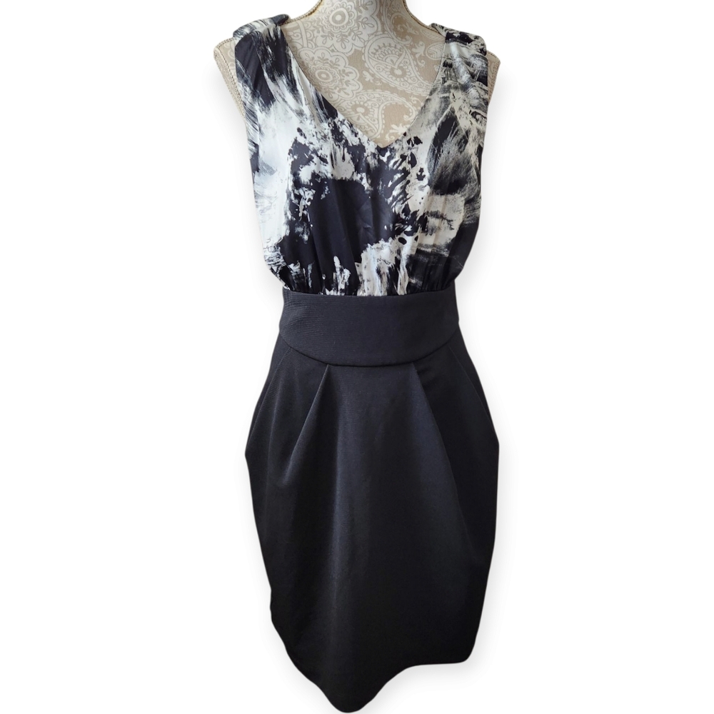 Torrid Black & White Watercolor Design Dress Size 14
